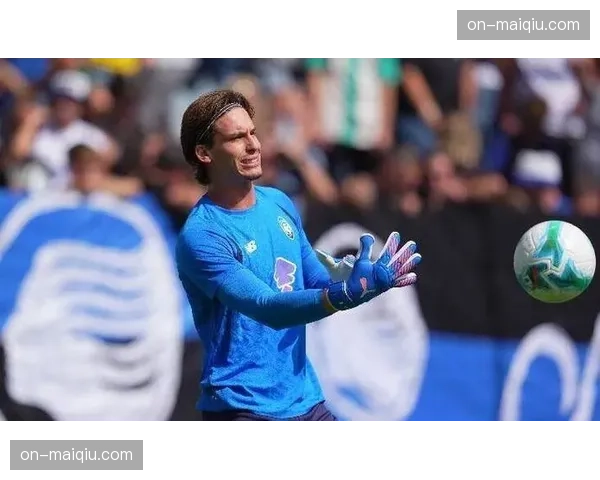 官方确认：AC米兰与门将迈尼昂续约至2029年